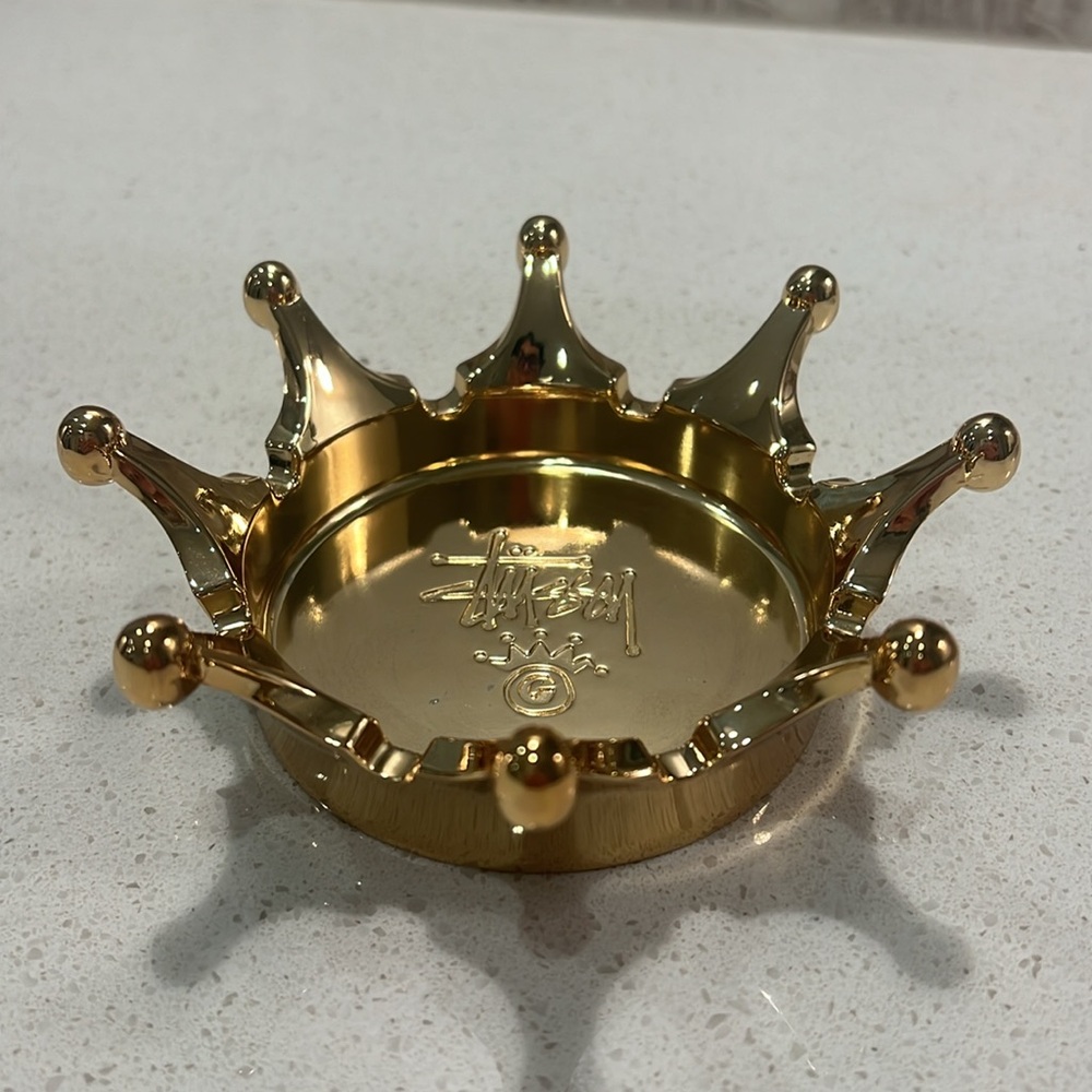 Stussy brass gold crown ashtray 2024